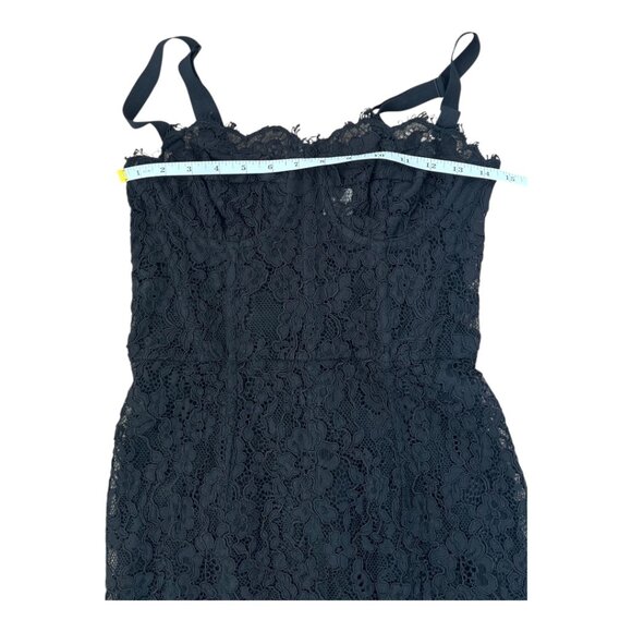 Helsa The Lace Column Dress - Picture 9 of 9